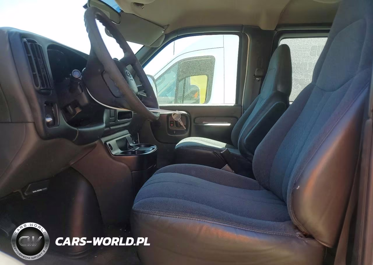 2002 Chevrolet Express G3500 VIN:1GAHG39R521236005 - 7