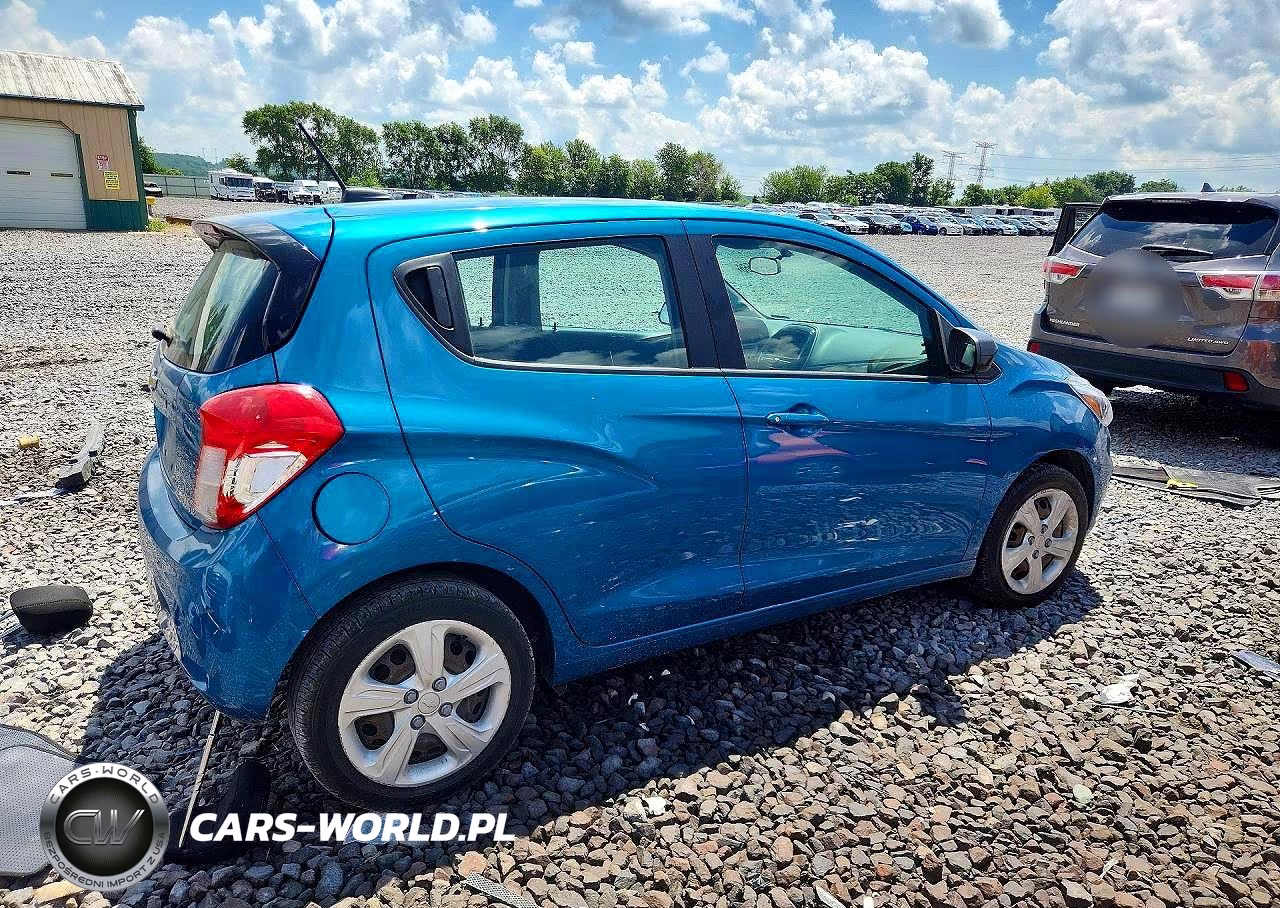 2021 Chevrolet Spark Ls VIN:KL8CB6SA1MC703667 - 3