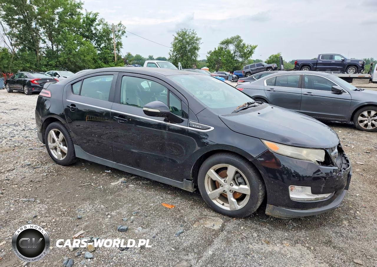 2011 Chevrolet Volt VIN:1G1RD6E4XBU100086 - 4