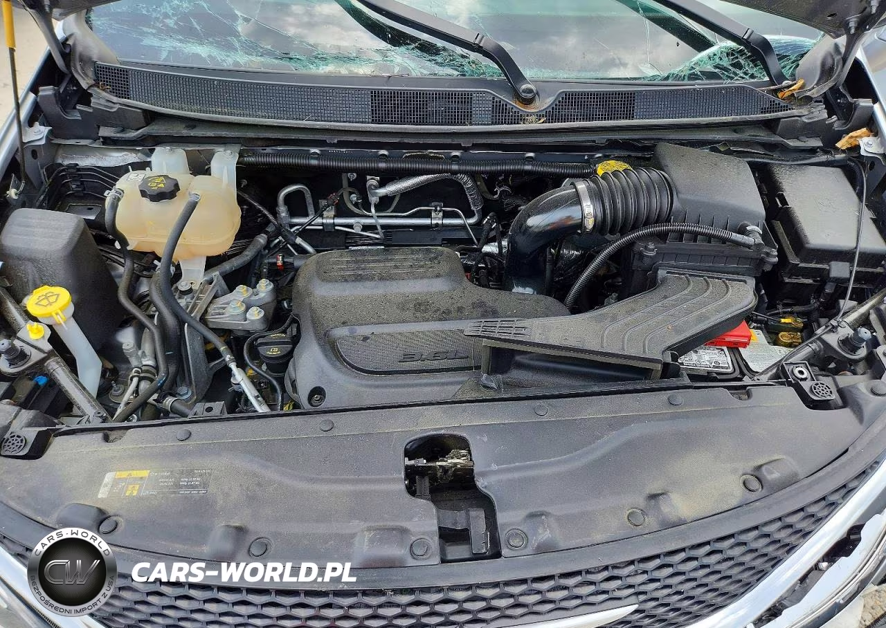 2020 Chrysler Pacifica Touring L VIN:2C4RC1BG7LR158053 - 12