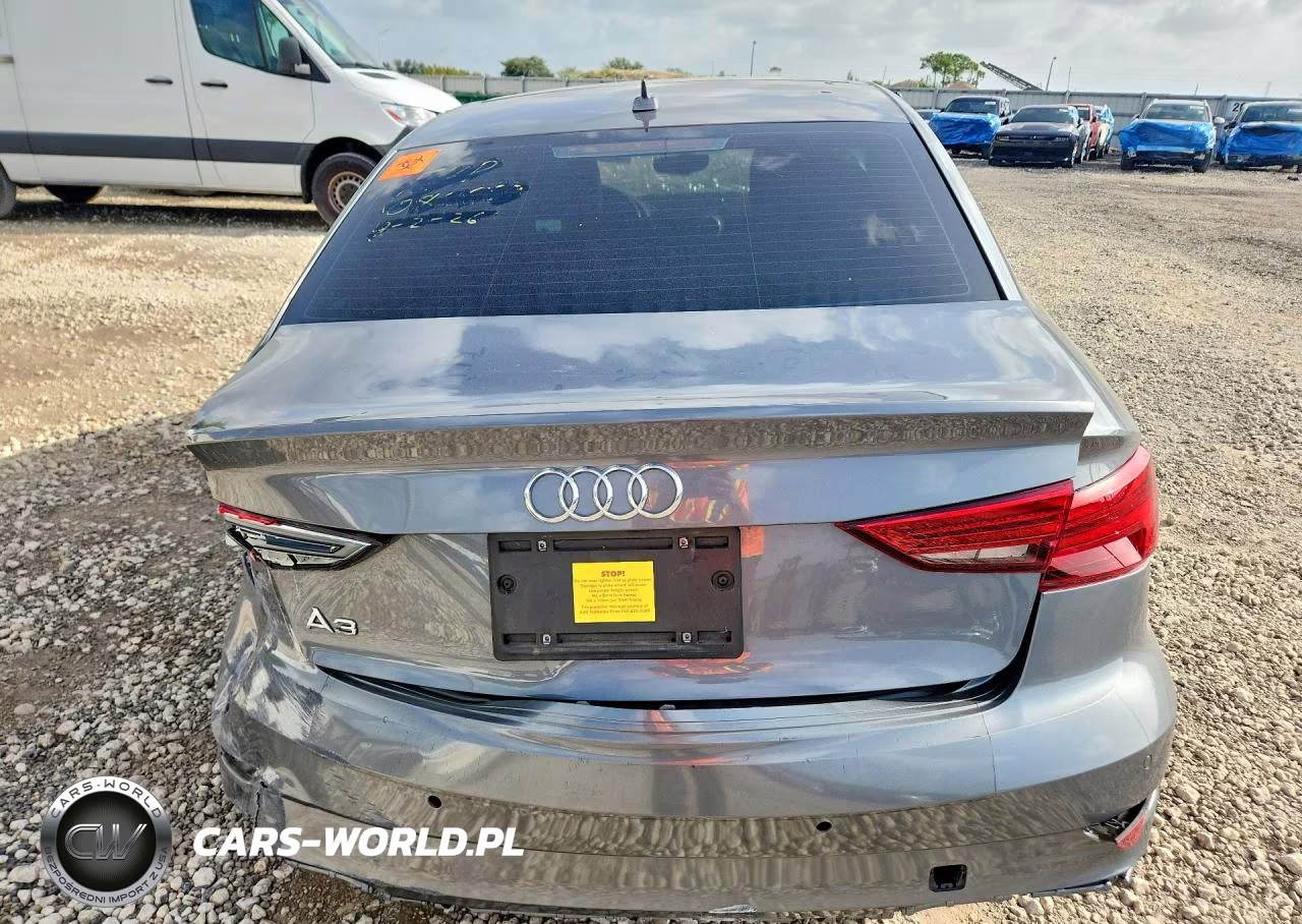 2018 Audi A3 Premium Plus VIN:WAUGUGFFXJ1084599 - 6