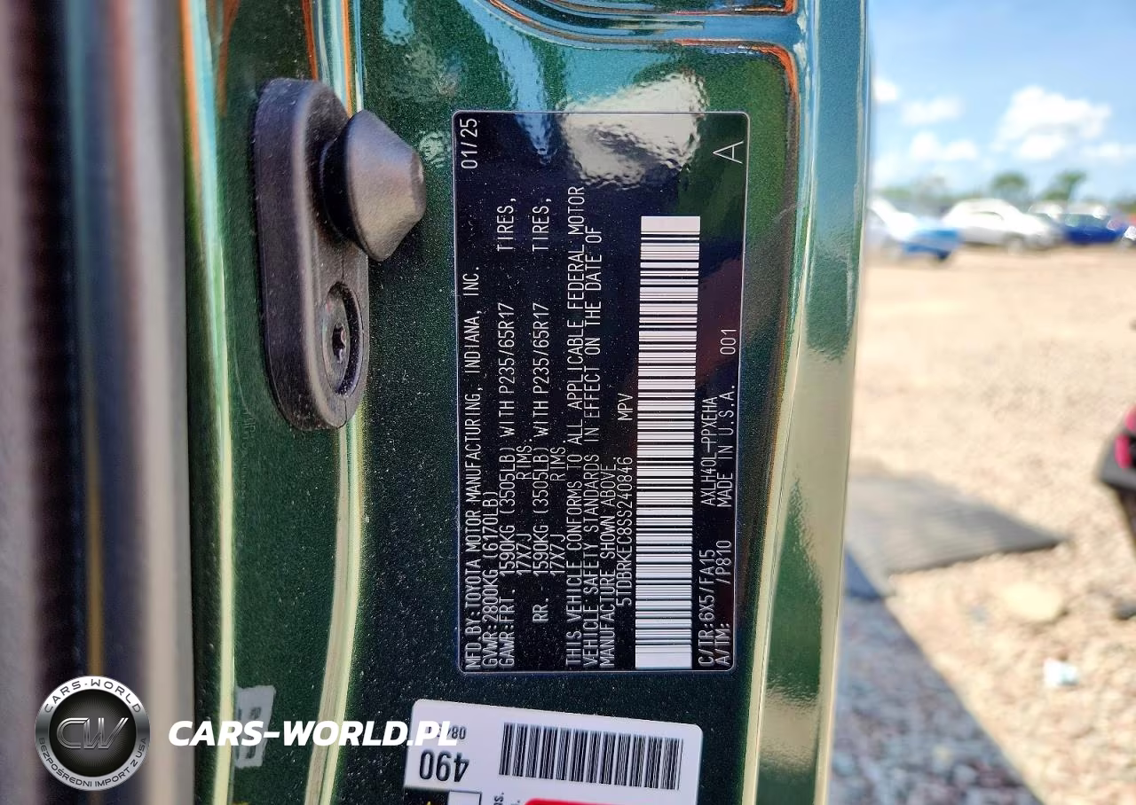 2025 Toyota Sienna Le VIN:5TDBRKEC8SS240846 - 13