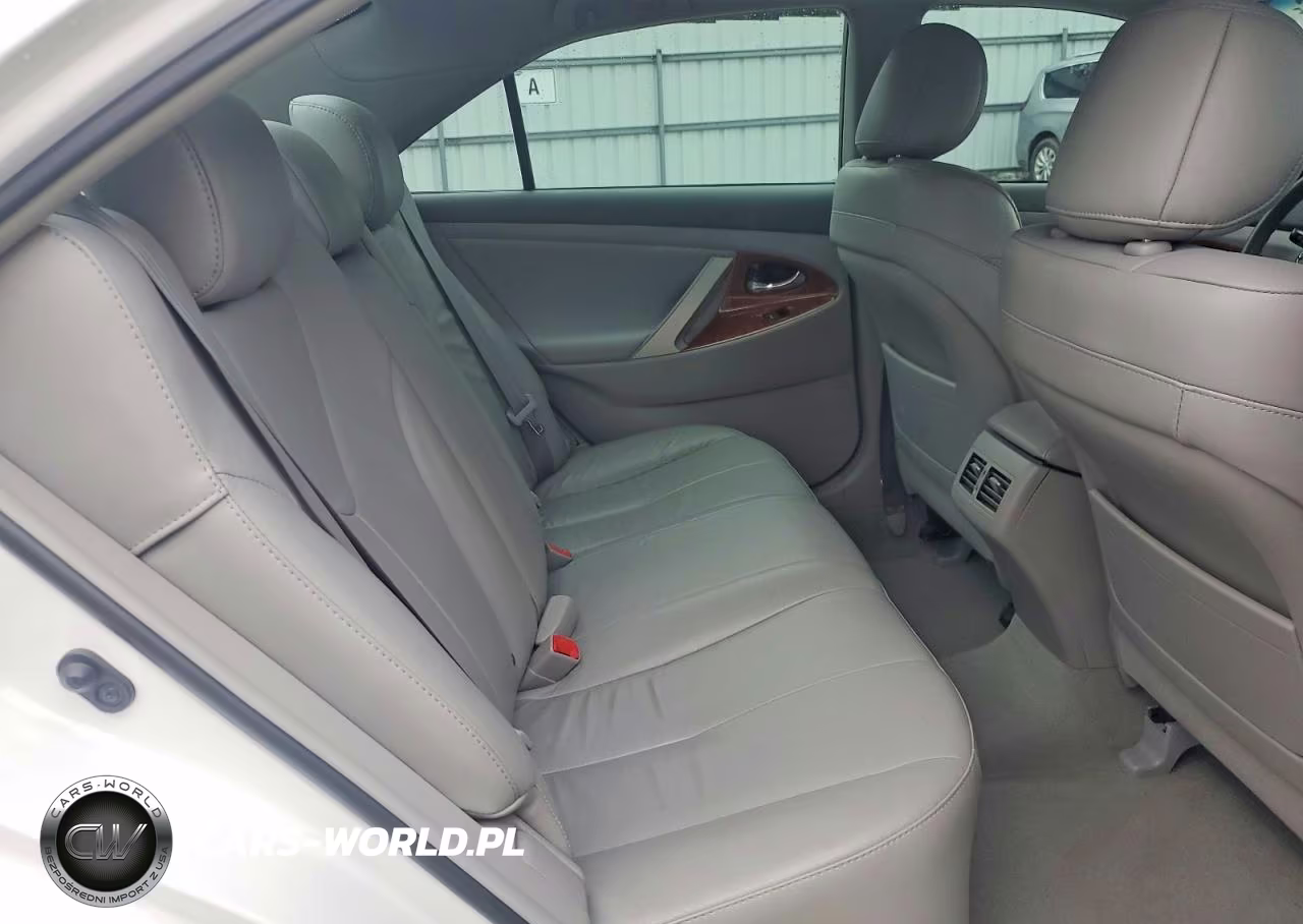 2011 Toyota Camry Xle VIN:4T1BF3EK6BU700745 - 10
