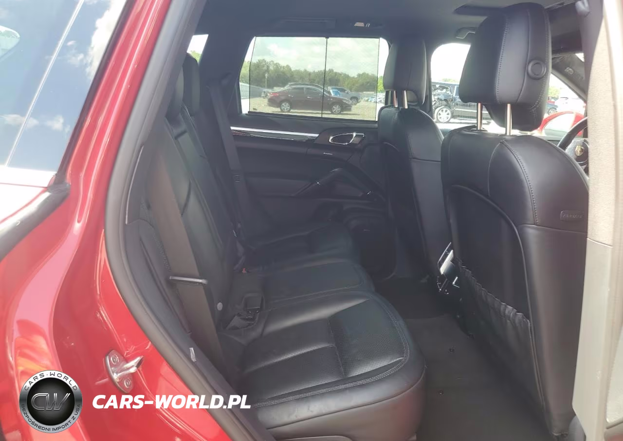 2016 Porsche Cayenne VIN:WP1AA2A29GKA36070 - 10