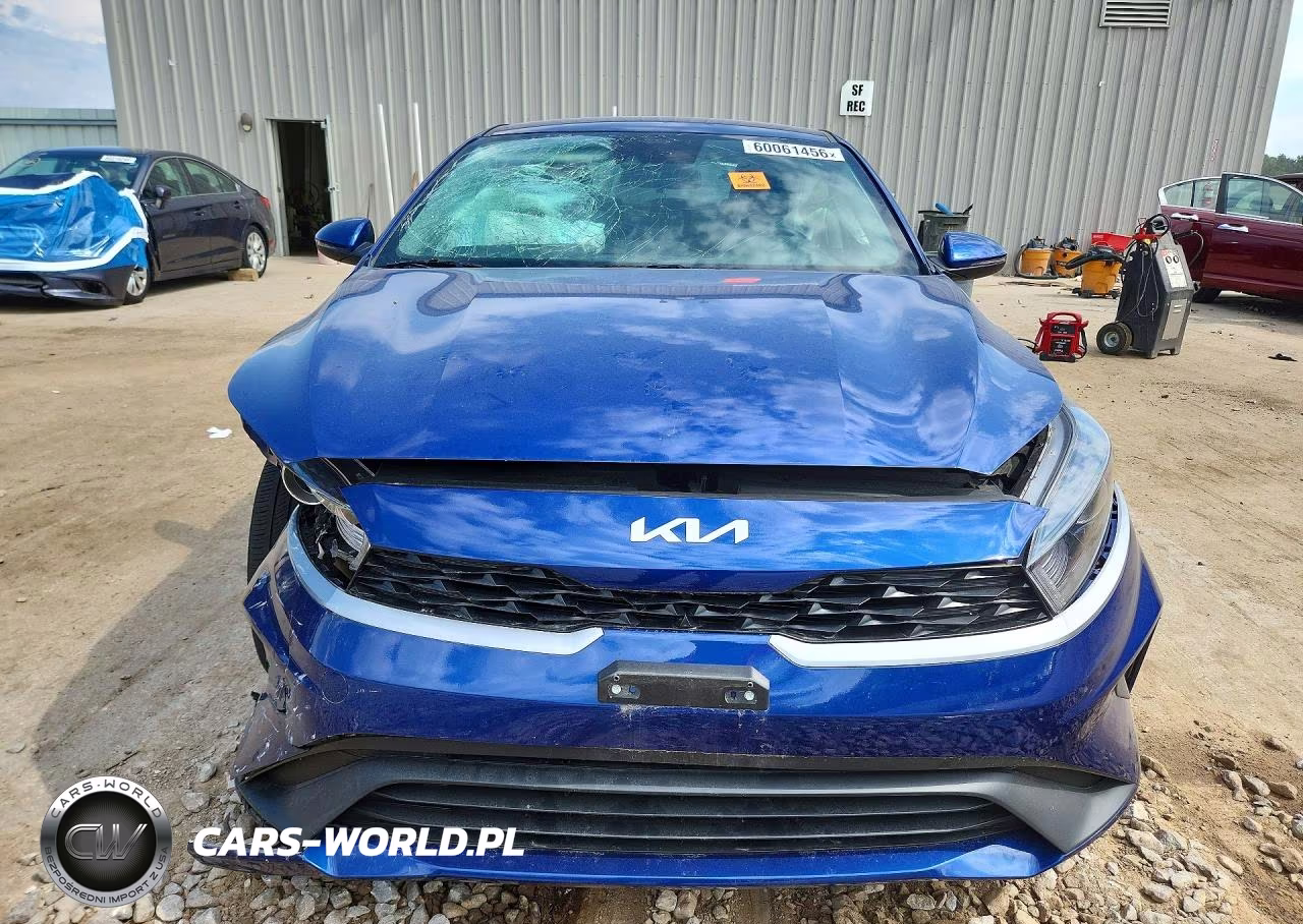 2024 Kia Forte Lxs VIN:3KPF24AD2RE736813 - 5
