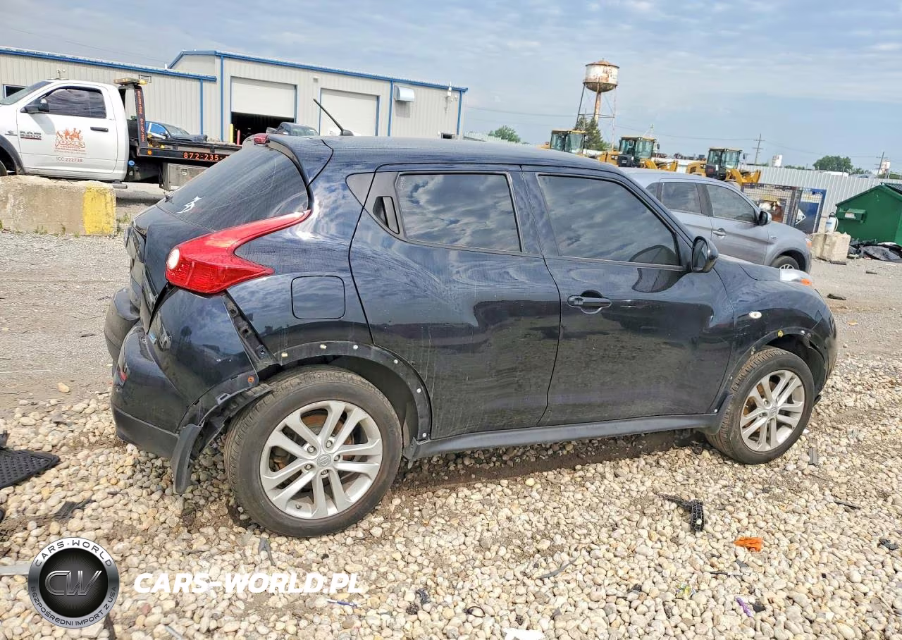 2014 Nissan Juke S VIN:JN8AF5MR7ET454460 - 3