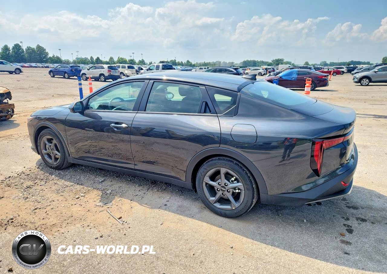 2026 Kia K4 Lxs VIN:3KPFT4DE4TE290107 - 2