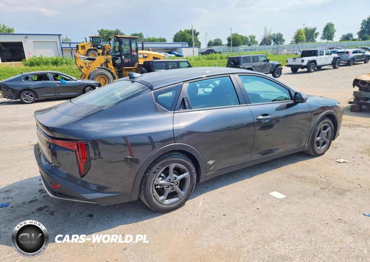 2026 Kia K4 Lxs VIN:3KPFT4DE4TE290107 - 3