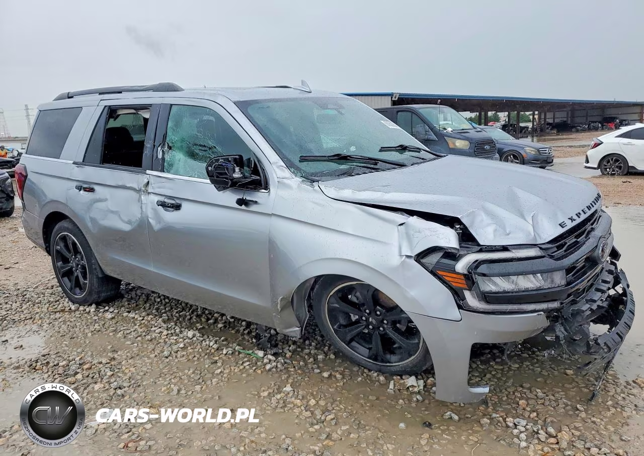 2023 Ford Expedition Limited VIN:1FMJU1K84PEA13988 - 4