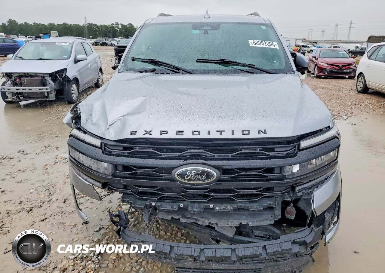 2023 Ford Expedition Limited VIN:1FMJU1K84PEA13988 - 5