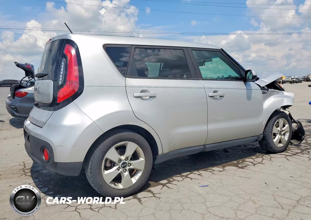 2018 Kia Soul Base VIN:KNDJN2A26J7515773 - 3