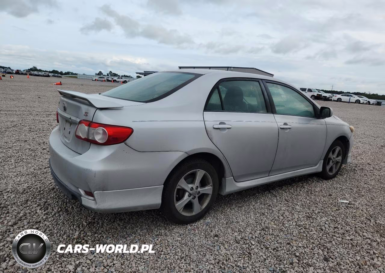2011 Toyota Corolla S VIN:2T1BU4EE8BC682613 - 3