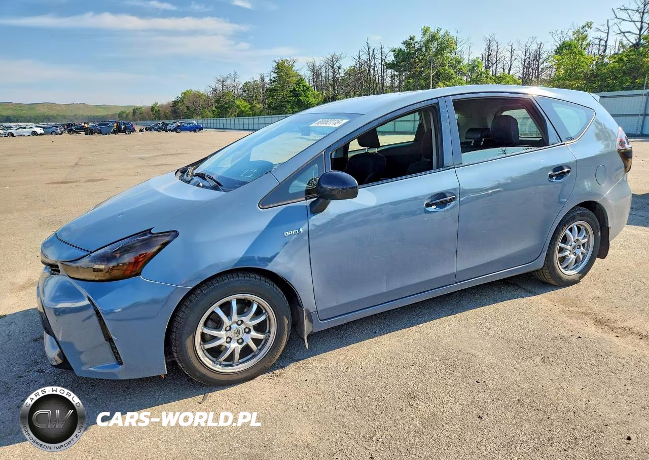 2015 Toyota Prius V Two – zdjęcie 1 z 12