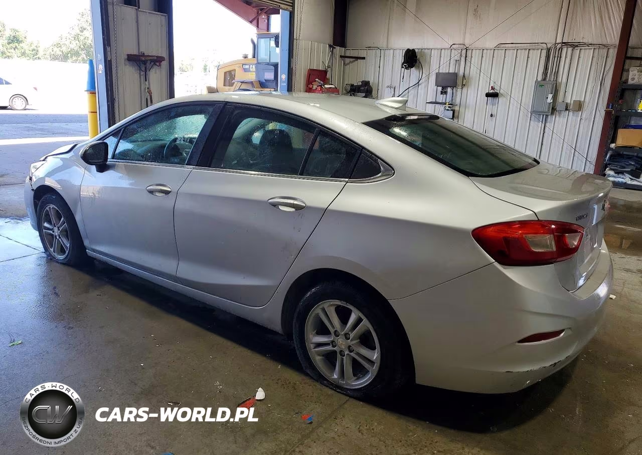 2017 Chevrolet Cruze Lt VIN:1G1BE5SMXH7196757 - 2