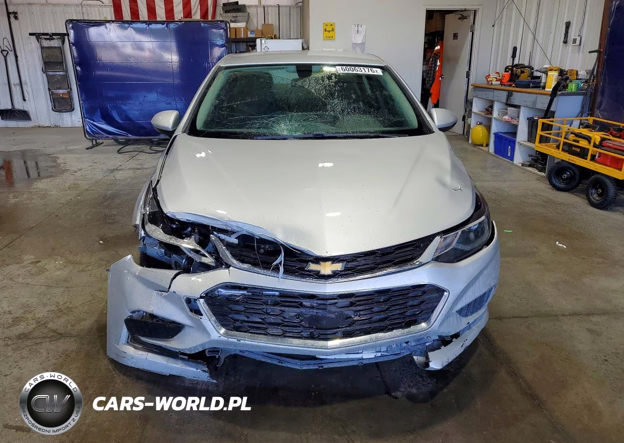 2017 Chevrolet Cruze Lt VIN:1G1BE5SMXH7196757 - 5