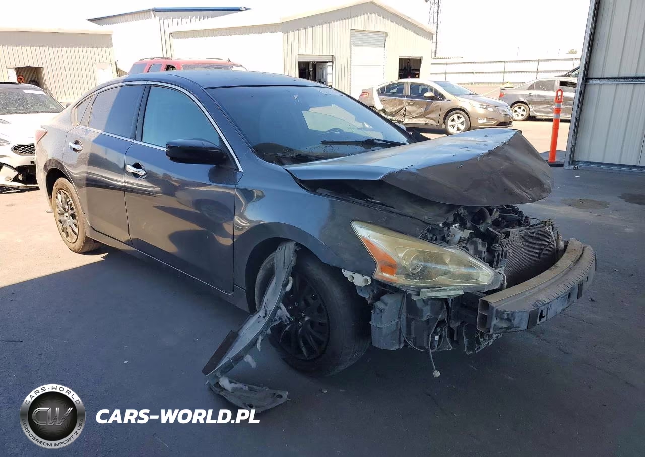 2014 Nissan Altima 2.5 S VIN:1N4AL3AP4EC141254 - 4