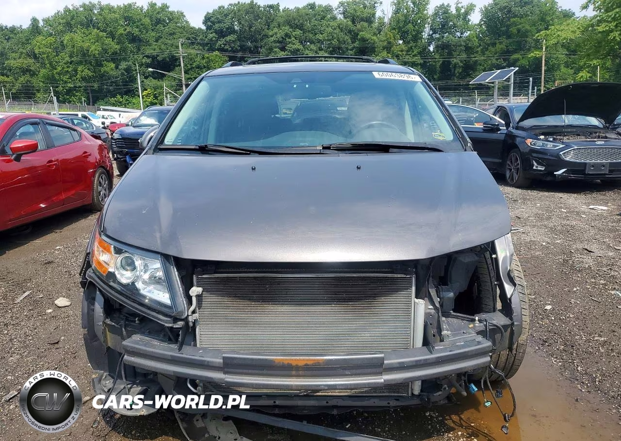 2014 Honda Odyssey Touring VIN:5FNRL5H91EB031507 - 5
