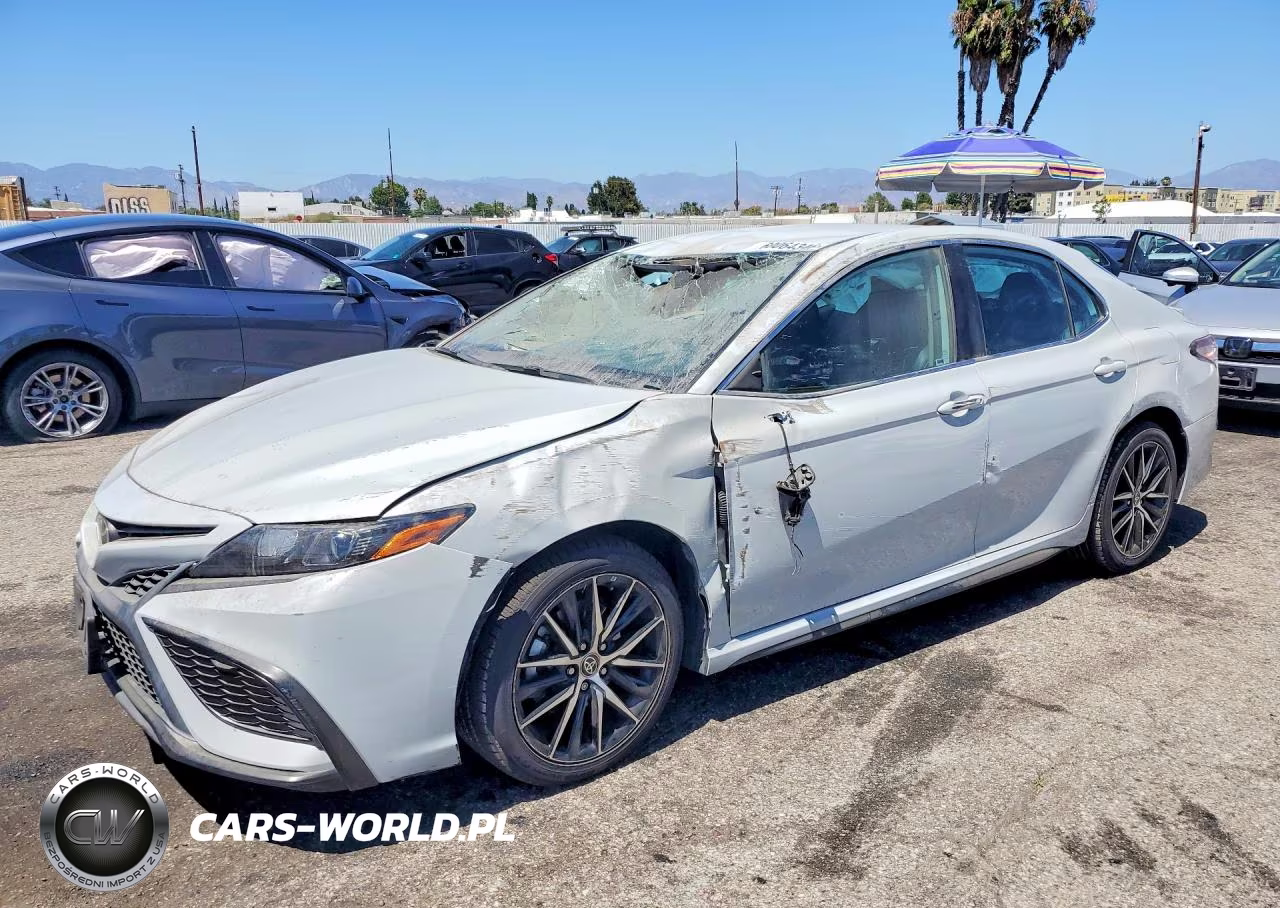 2022 Toyota Camry Se