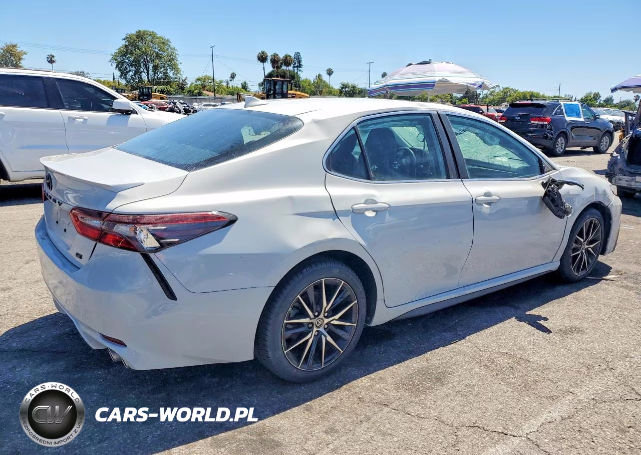 2022 Toyota Camry Se VIN:4T1G11AK2NU051819 - 3