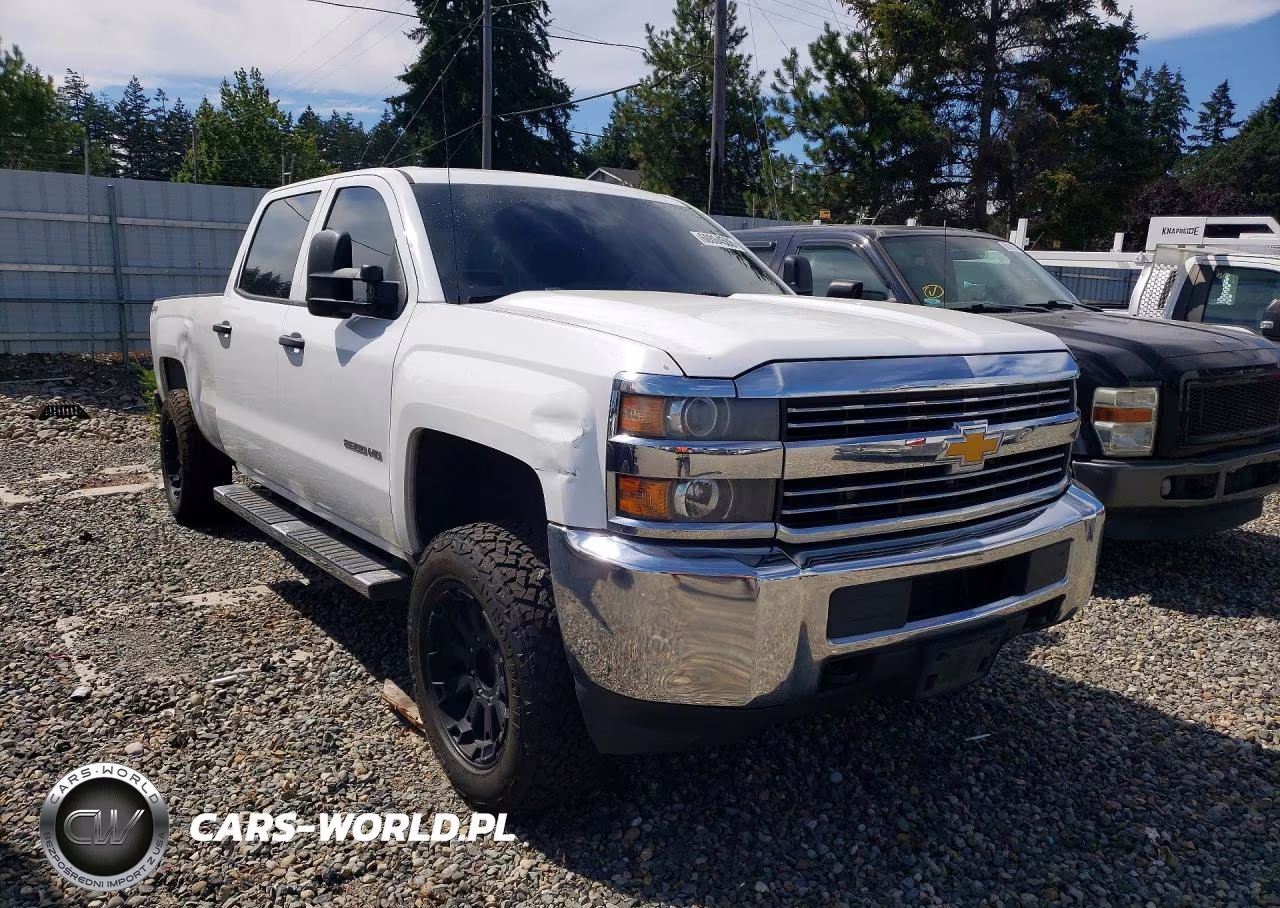 2015 Chevrolet Silverado K2500 Heavy Duty VIN:1GC1KUEG9FF100647 - 4