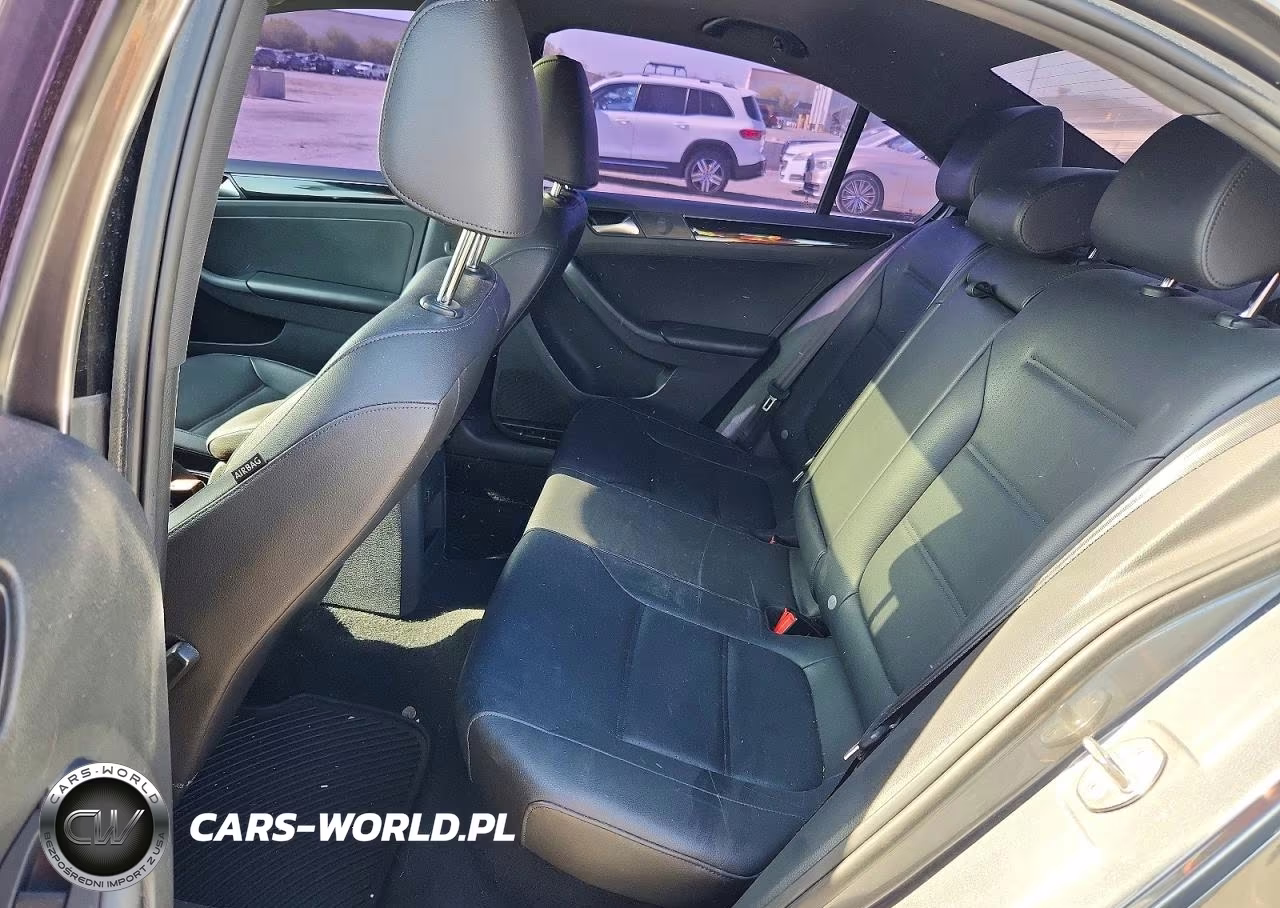 2018 Volkswagen Jetta Sport VIN:3VWD17AJ4JM252229 - 12