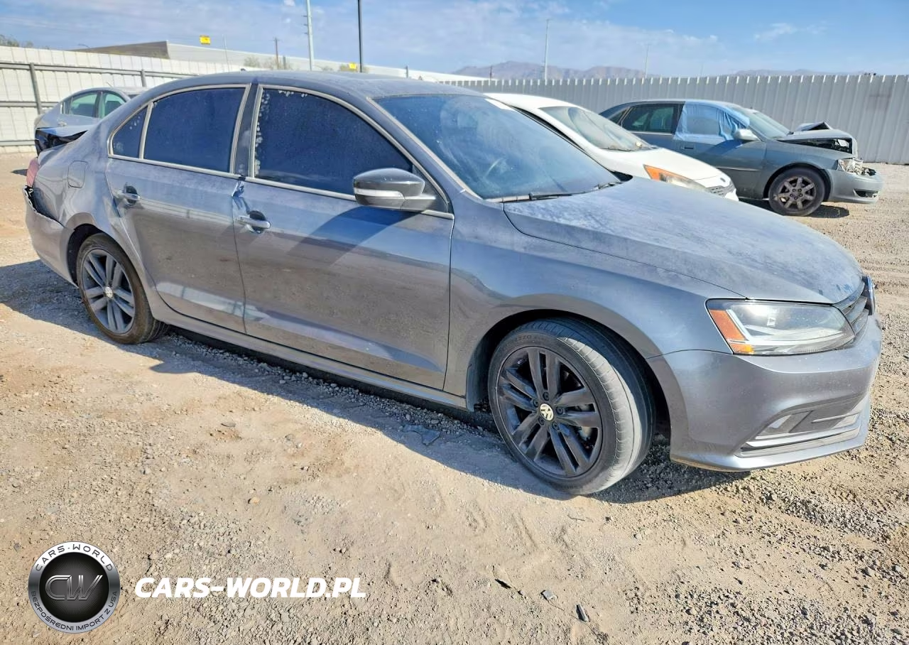 2018 Volkswagen Jetta Sport VIN:3VWD17AJ4JM252229 - 4