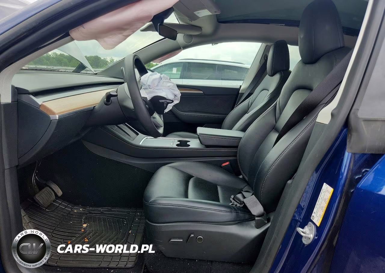 2023 Tesla Model Y VIN:7SAYGDED9PF945707 - 7