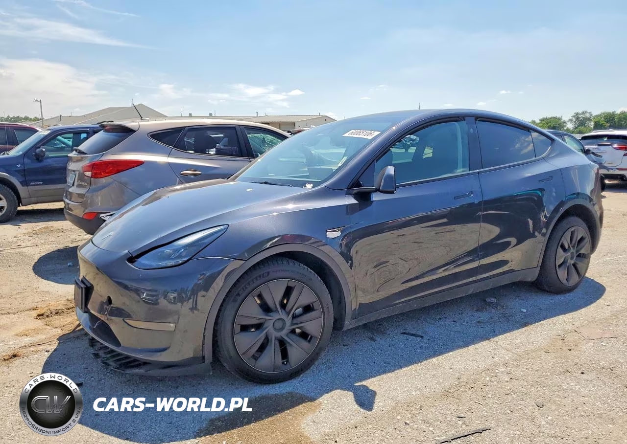 2024 Tesla Model Y – zdjęcie 1 z 13