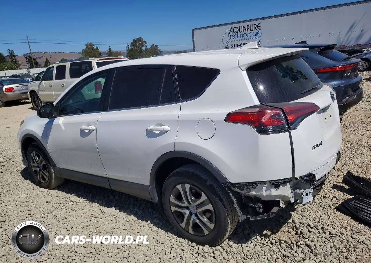 2018 Toyota Rav4 Le VIN:2T3ZFREV0JW459931 - 2