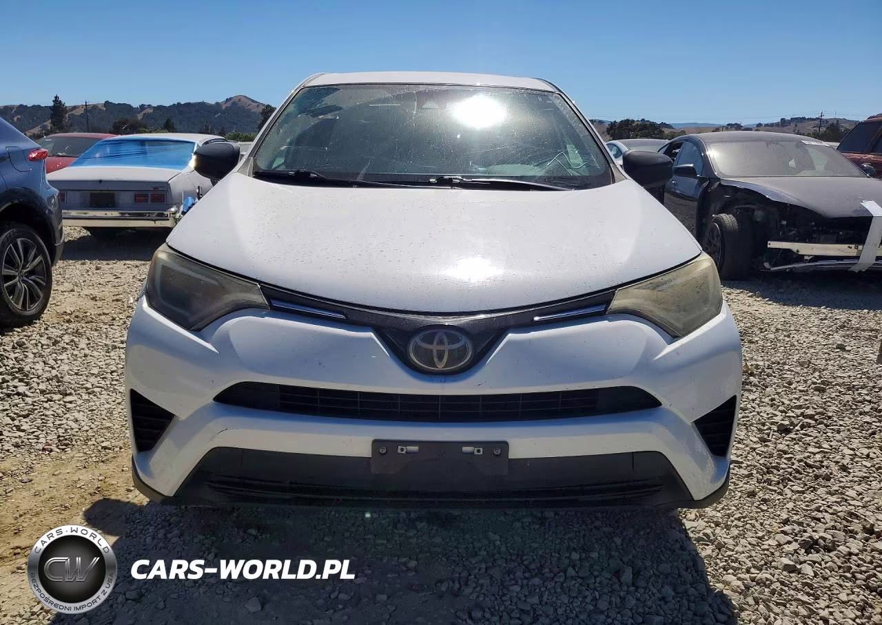 2018 Toyota Rav4 Le VIN:2T3ZFREV0JW459931 - 5