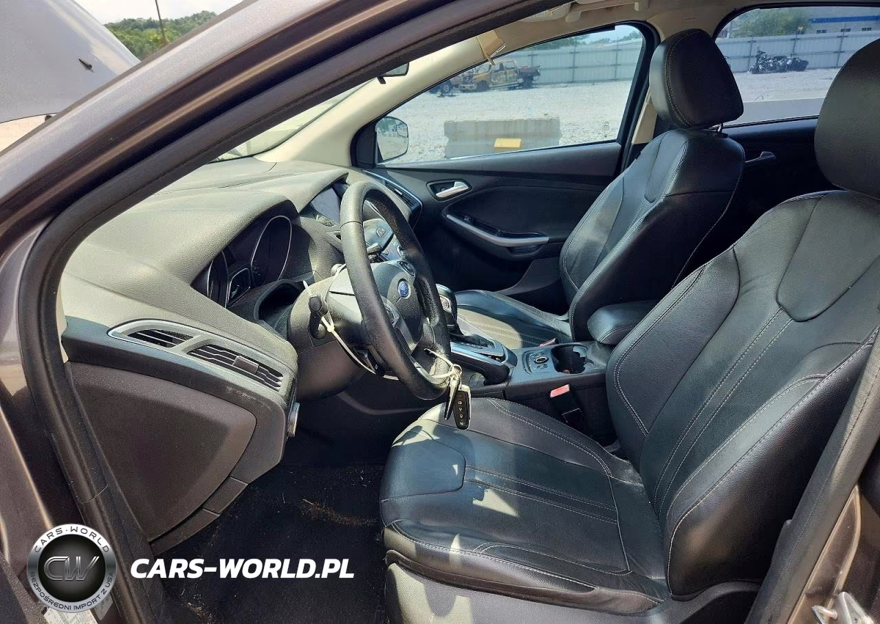 2013 Ford Focus Titanium VIN:1FADP3J23DL299881 - 7