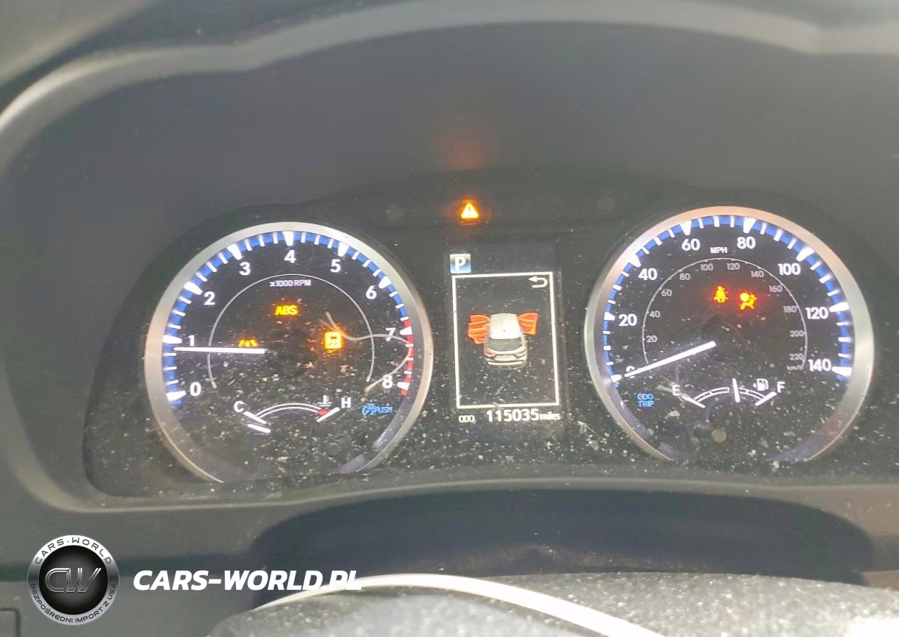 2019 Toyota Highlander Le VIN:5TDBZRFH0KS718860 - 9