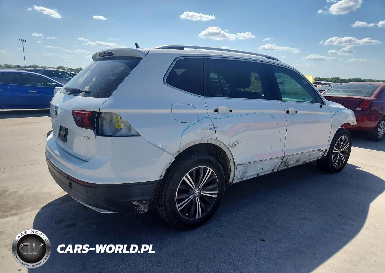 2018 Volkswagen Tiguan Se VIN:3VV3B7AX2JM061054 - 3