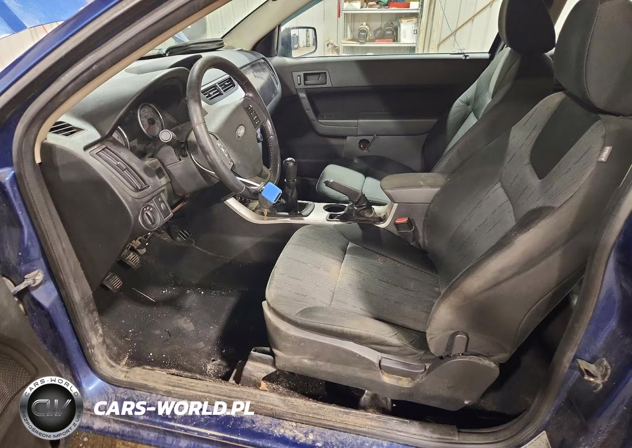 2008 Ford Focus Se VIN:1FAHP33NX8W237715 - 7