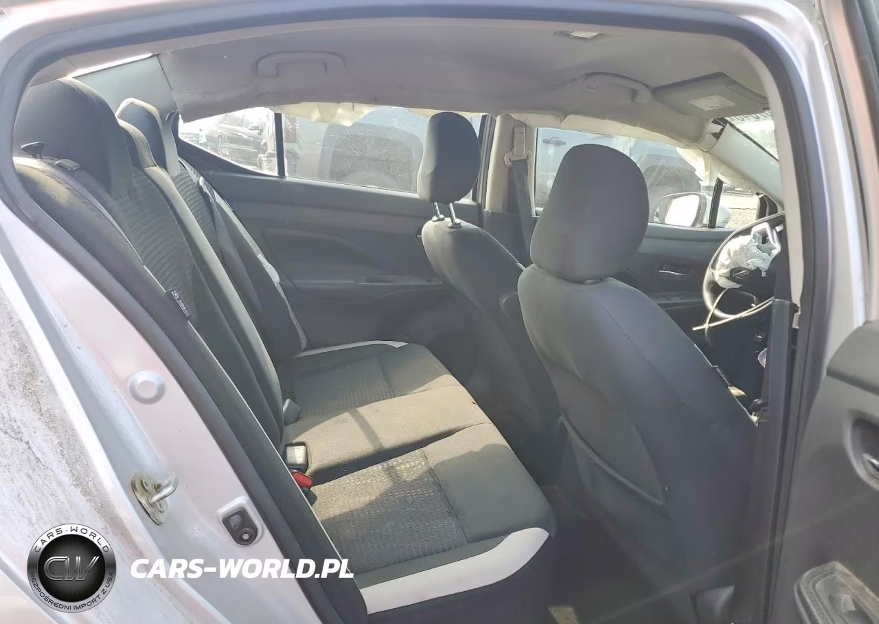 2020 Nissan Versa Sv VIN:3N1CN8EV8LL825733 - 10