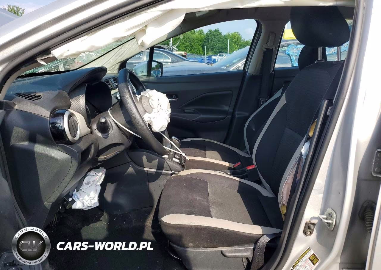 2020 Nissan Versa Sv VIN:3N1CN8EV8LL825733 - 7