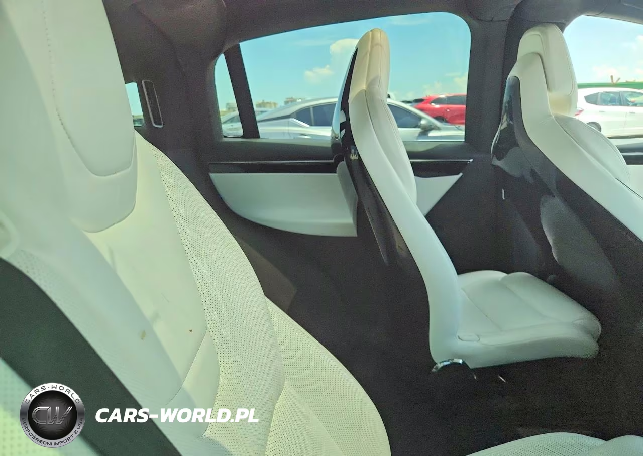 2016 Tesla Model X VIN:5YJXCBE24GF012790 - 10
