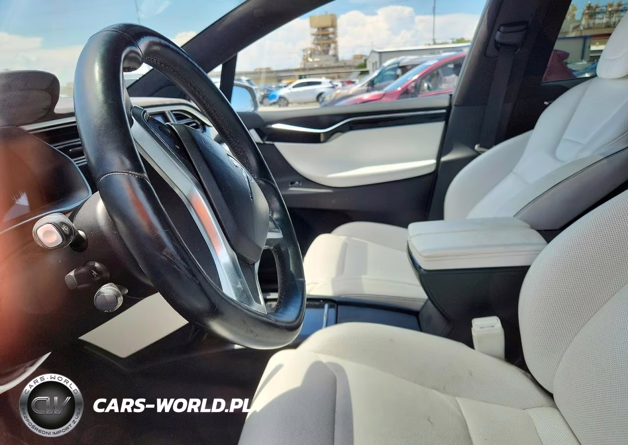 2016 Tesla Model X VIN:5YJXCBE24GF012790 - 7