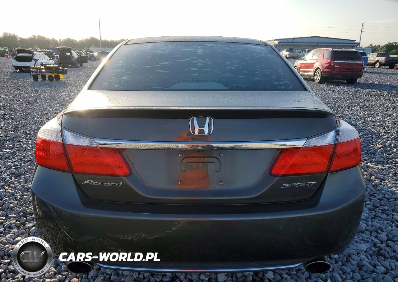 2015 Honda Accord Sport VIN:1HGCR2F5XFA070644 - 6
