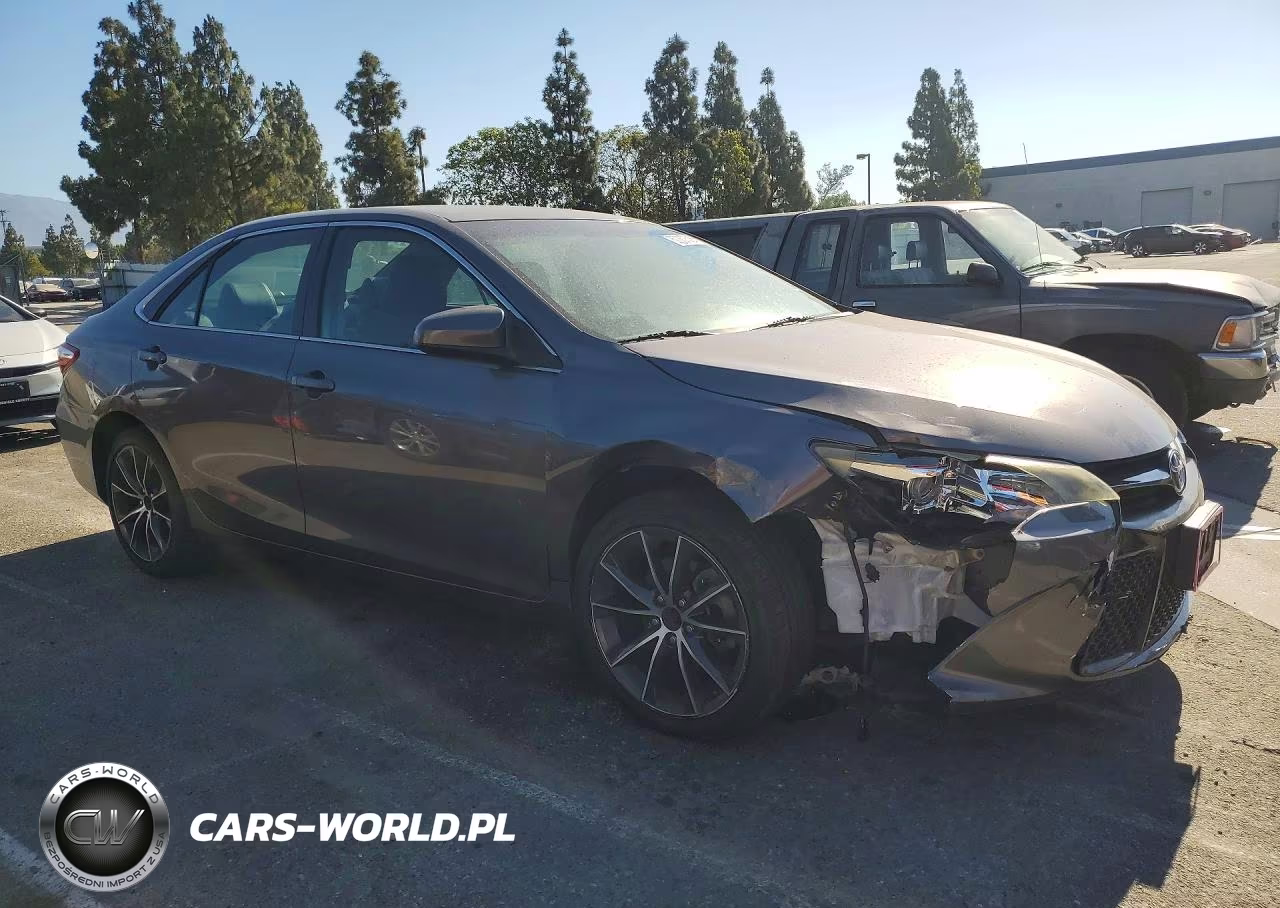 2015 Toyota Camry Xse VIN:4T1BF1FK2FU019958 - 4