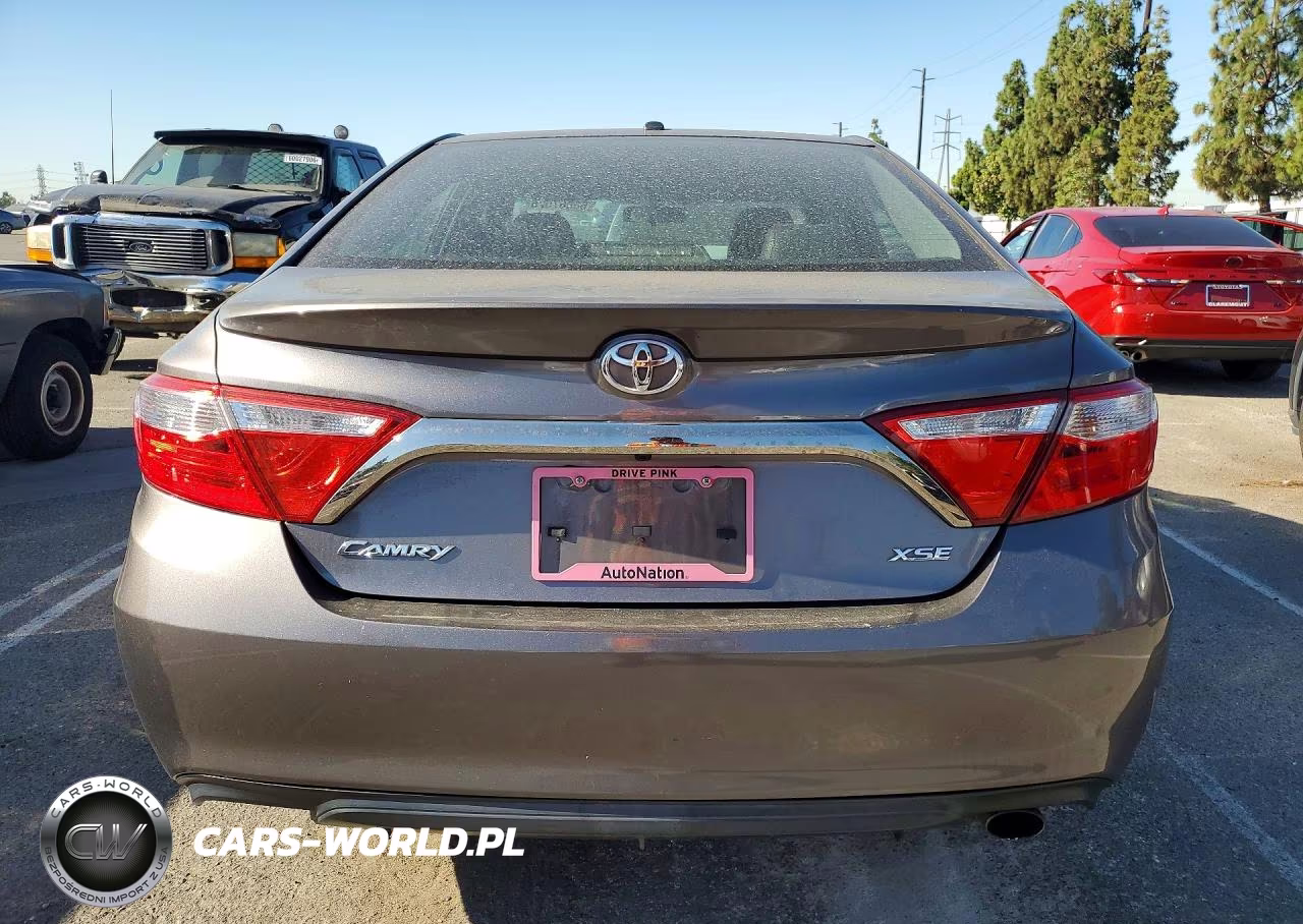 2015 Toyota Camry Xse VIN:4T1BF1FK2FU019958 - 6