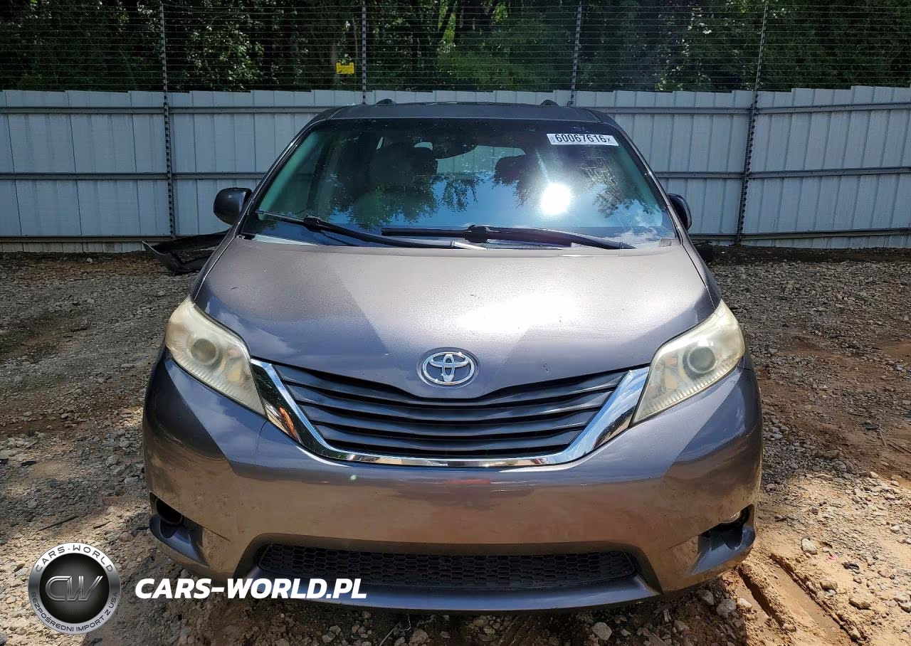 2011 Toyota Sienna Xle 8-Passenger VIN:5TDYK3DC2BS038459 - 5