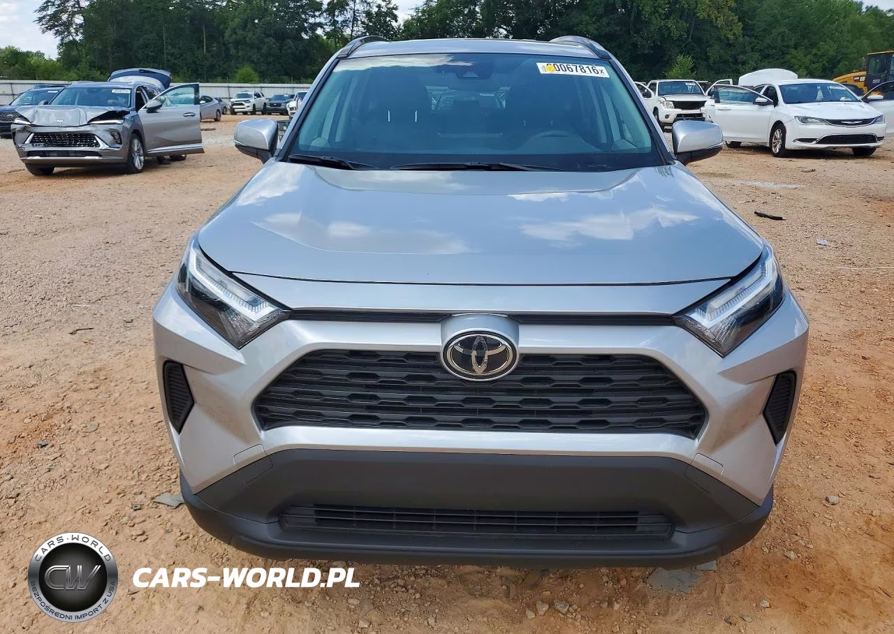 2025 Toyota Rav4 Hybrid Xle VIN:JTMRWRFV5SJ079210 - 5