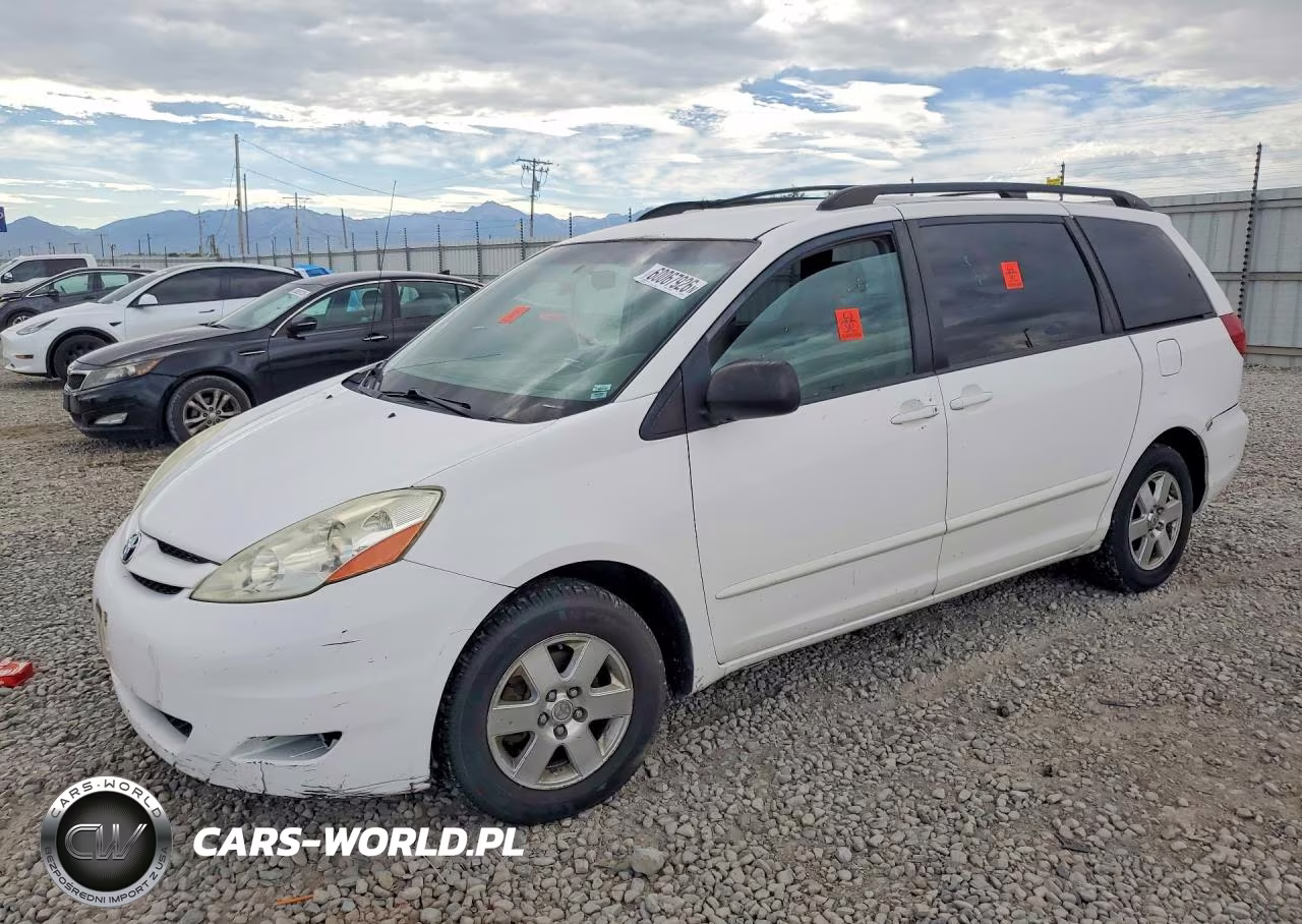 2006 Toyota Sienna Le 8 Passenger