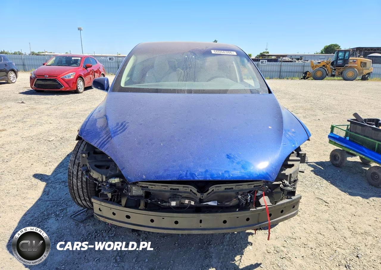 2017 Tesla Model X VIN:5YJXCBE25HF068805 - 5