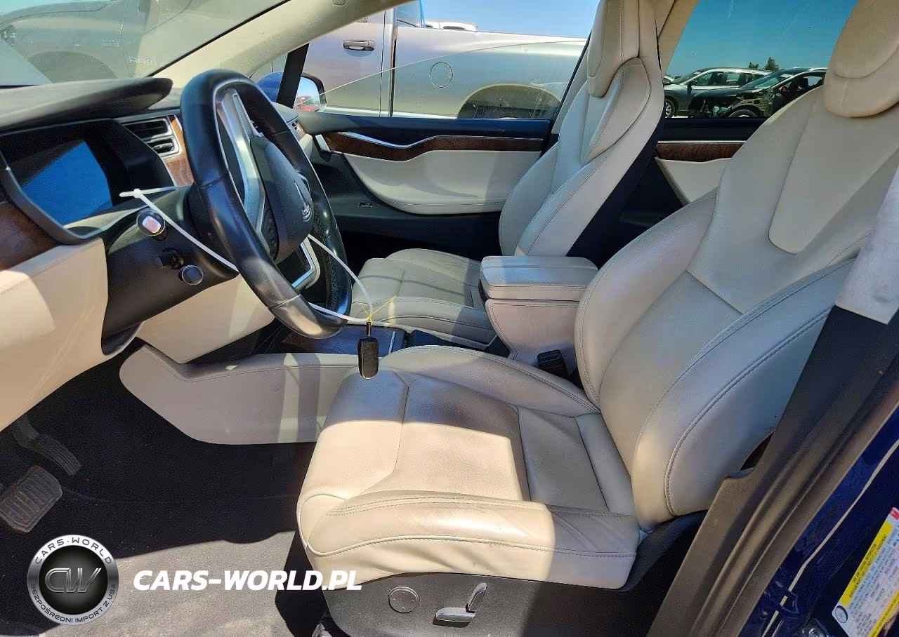 2017 Tesla Model X VIN:5YJXCBE25HF068805 - 7