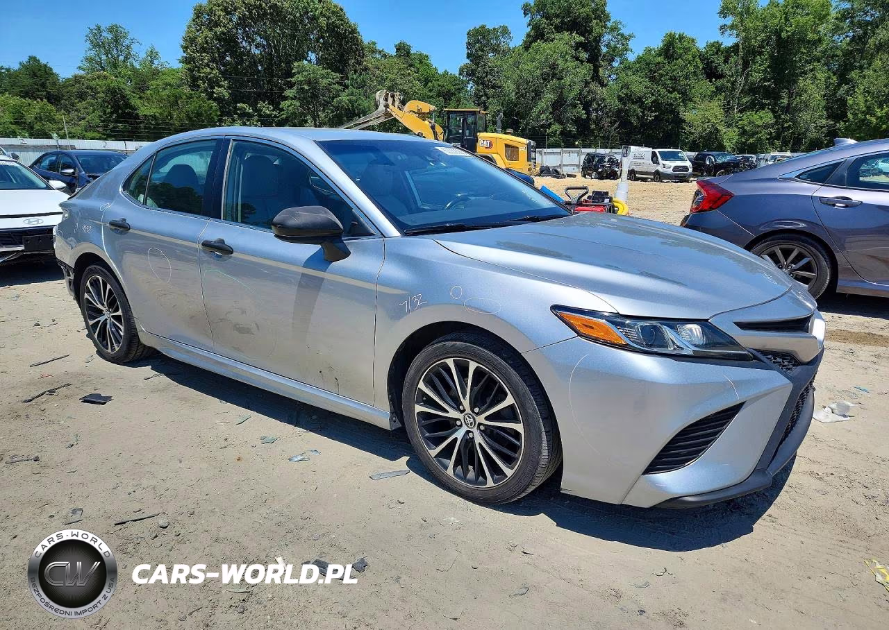 2019 Toyota Camry Se VIN:4T1B11HK3KU714472 - 4