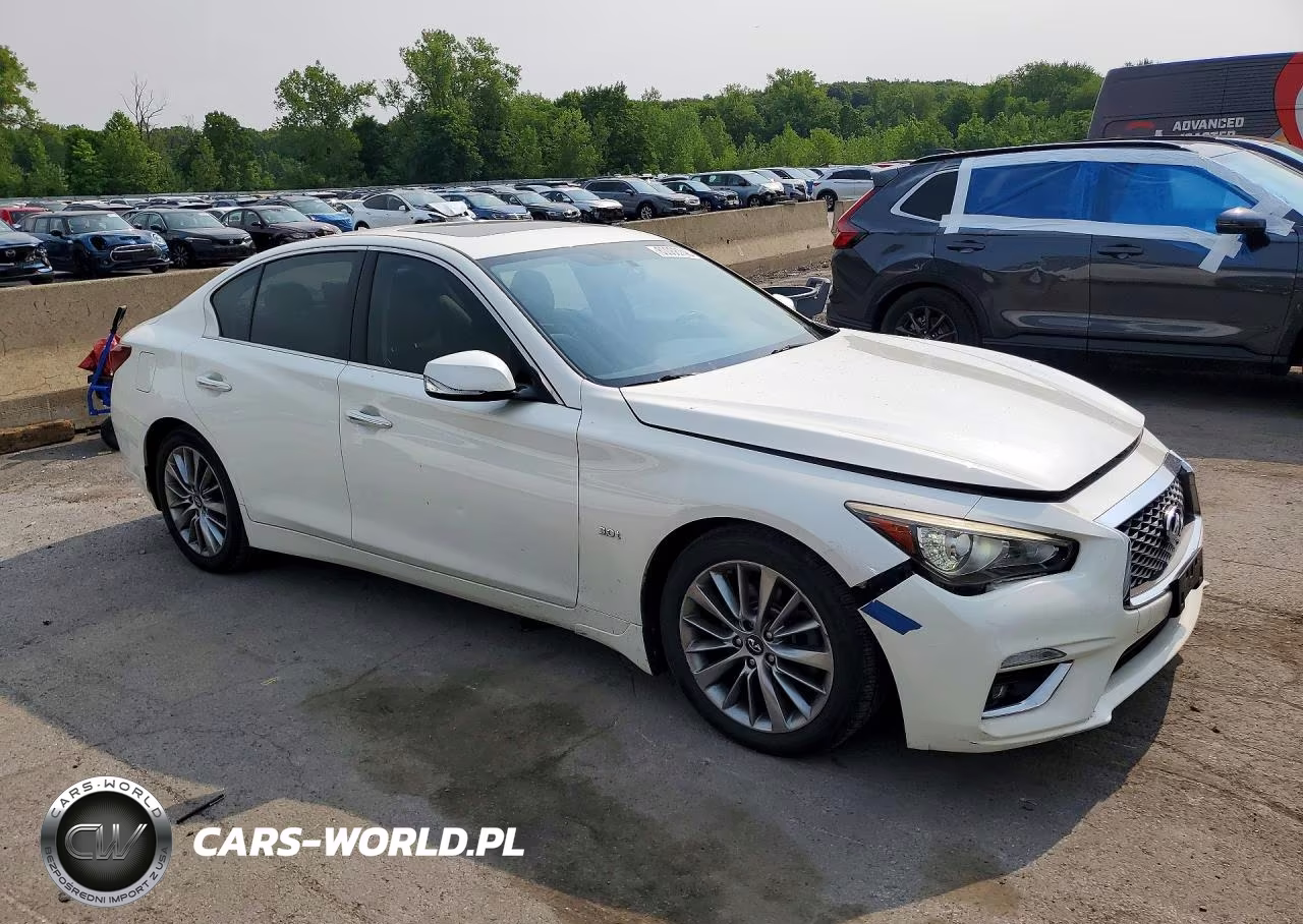 2018 Infiniti Q50 3.0T Luxe VIN:JN1EV7AR0JM611074 - 4