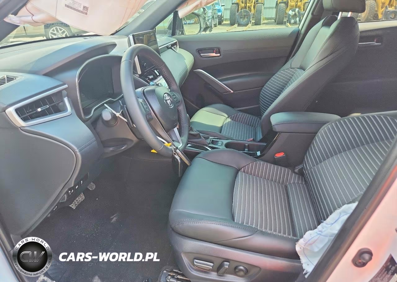 2025 Toyota Corolla Cross Hybrid Xse VIN:7MUFBABG7SV068628 - 6