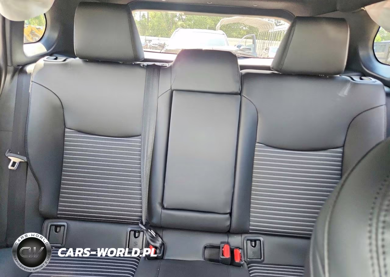 2025 Toyota Corolla Cross Hybrid Xse VIN:7MUFBABG7SV068628 - 9